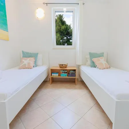 - Comfort Two-bedroom D9 * Lumbarda