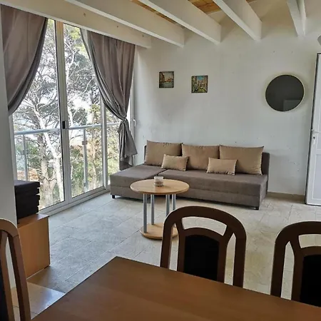 - Comfort Two-bedroom D9 شقة